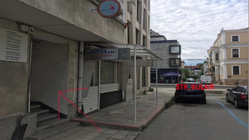 Comfy Home In The Heart Of Бургас Екстериор снимка
