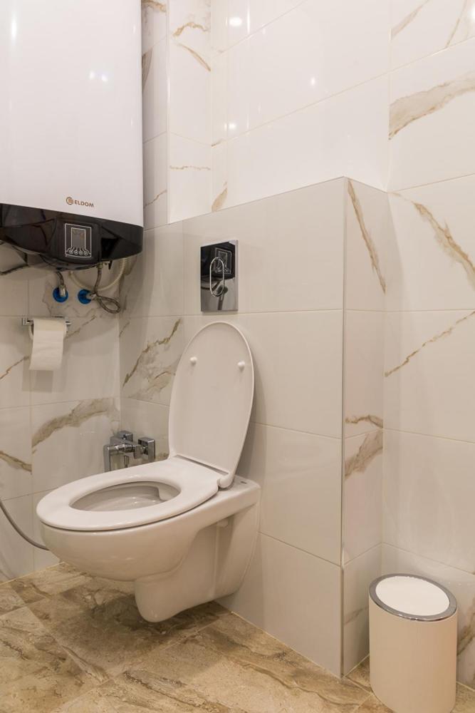 Comfy Home In The Heart Of Бургас Екстериор снимка