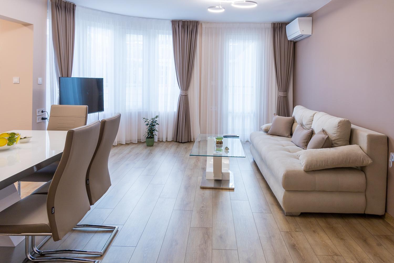 Comfy Home In The Heart Of Бургас Екстериор снимка